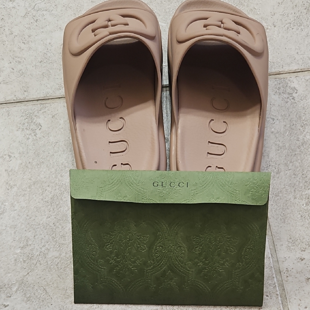 Gucci Women's Nude Pink Mules